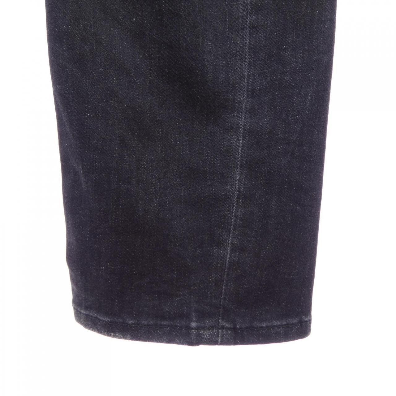 ディースクエアード DSQUARED2 S71LB0916 ジーンズ