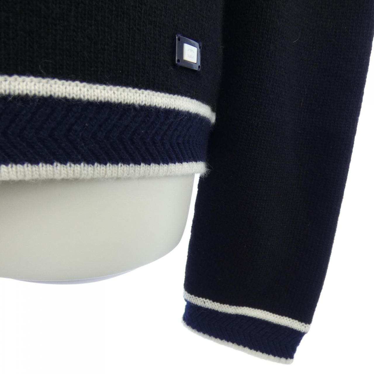 【ヴィンテージ】シャネル CHANEL P18793V01060 02C カーディガン