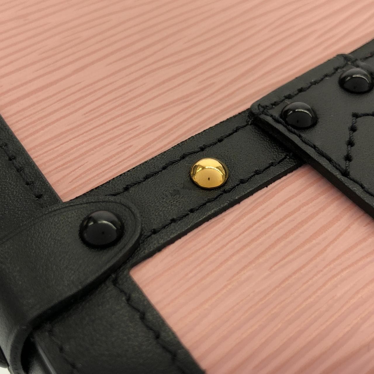 ルイヴィトン エピ ポシェット トランク ヴェルティカル M67872 ショルダーバッグ