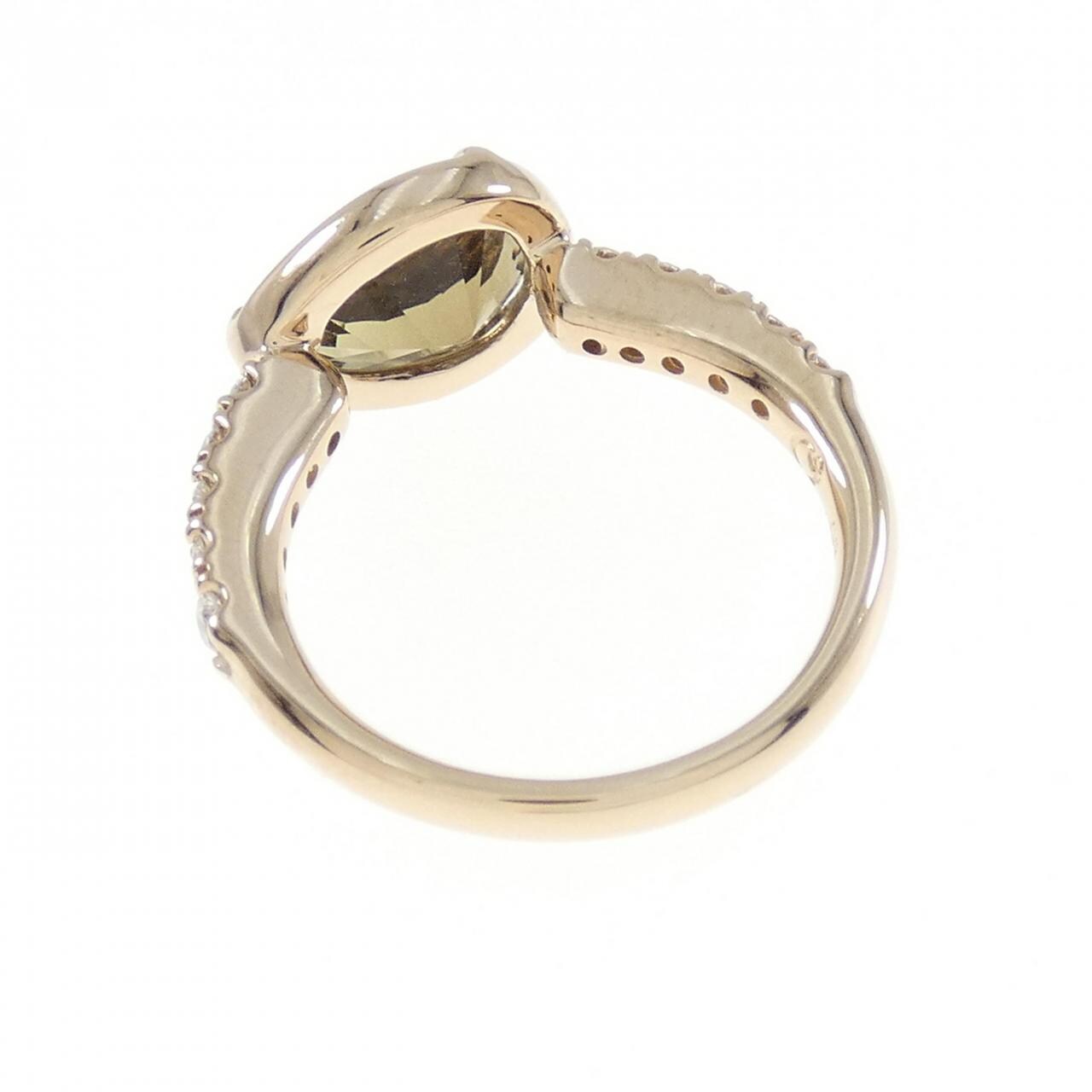 Veretta Ottava Quartz ring