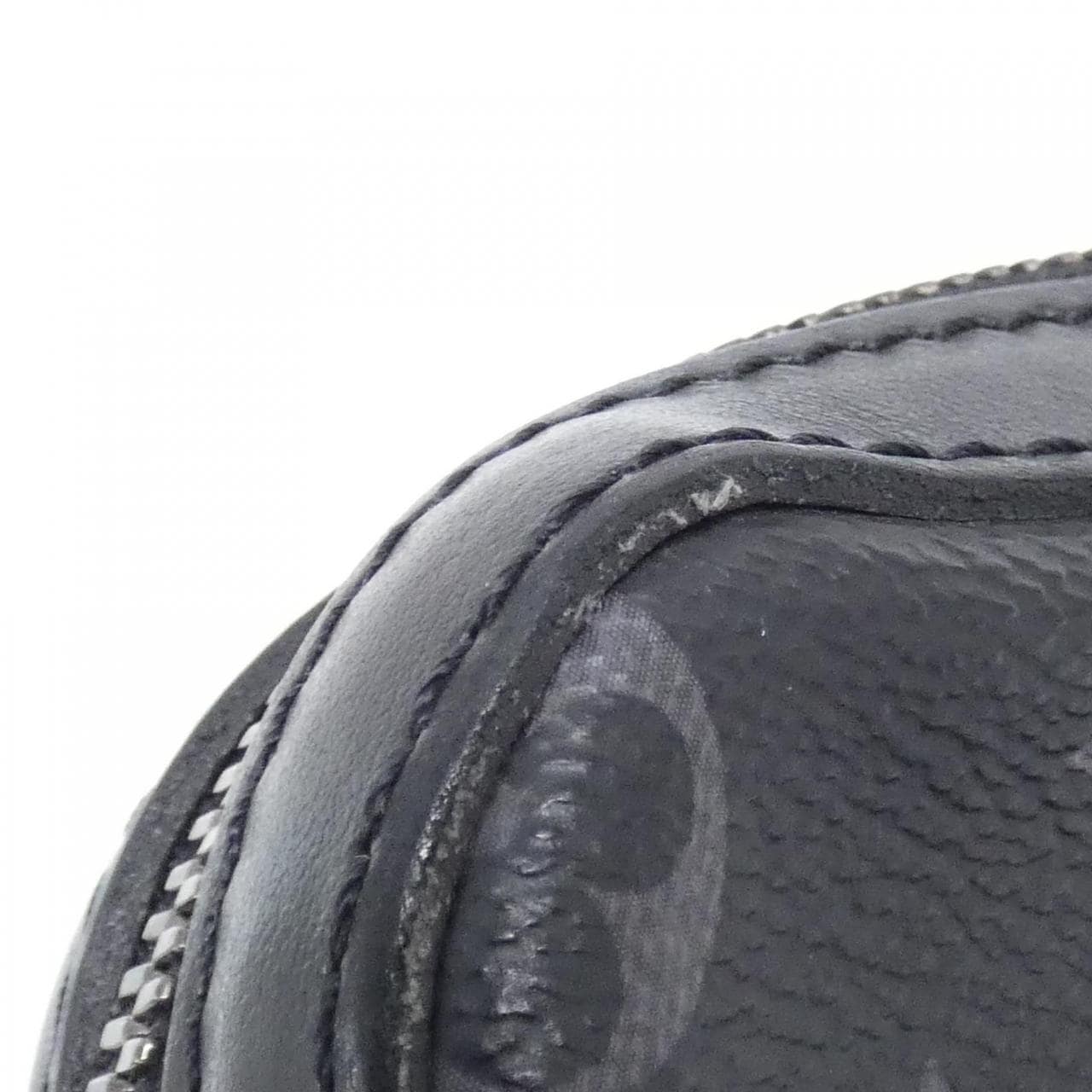 ルイヴィトン モノグラム エクリプス リバース トリオ メッセンジャー M69443 ショルダーバッグ