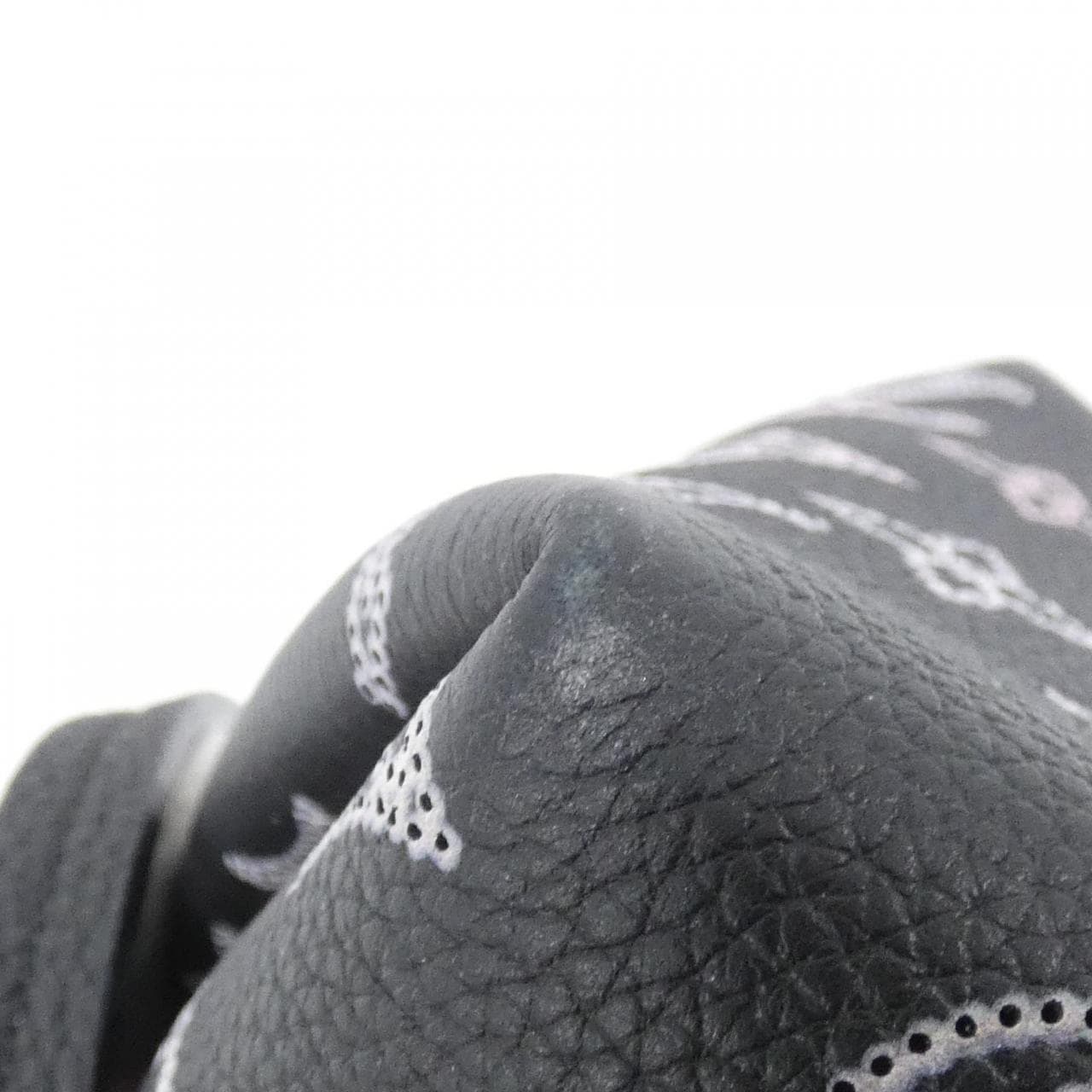 ルイヴィトン マヒナ(フライトモード) ベラ M21096 ショルダーバッグ