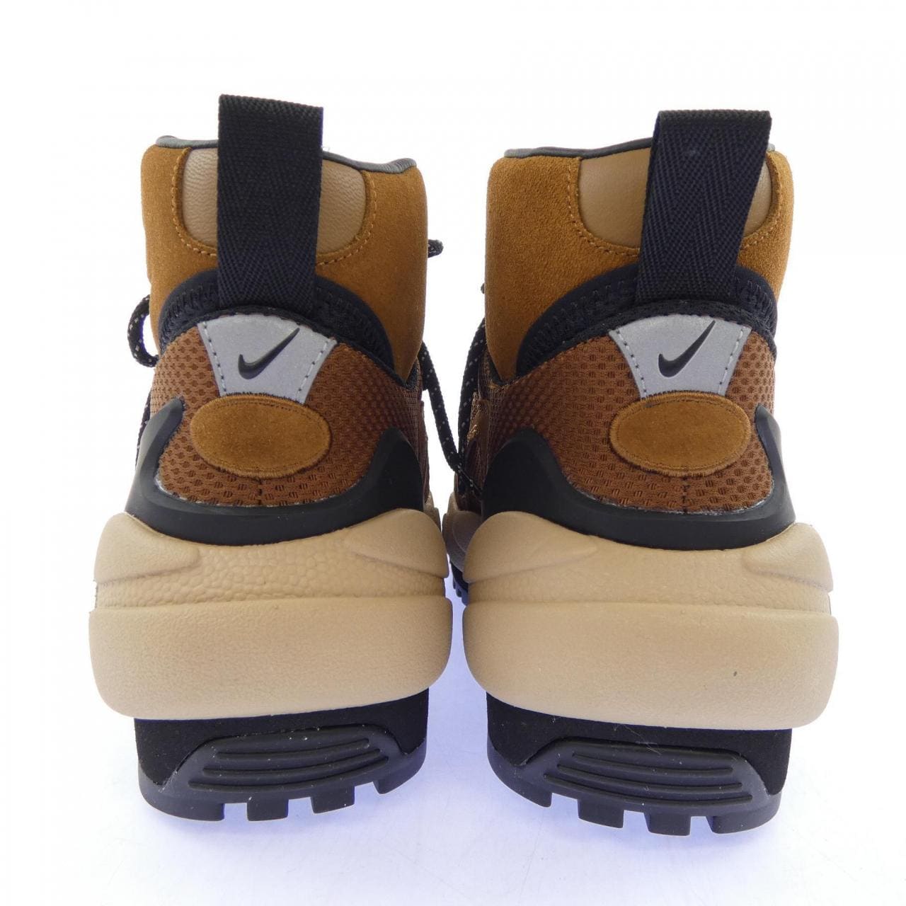 ナイキ NIKE FN0563-200 スニーカー