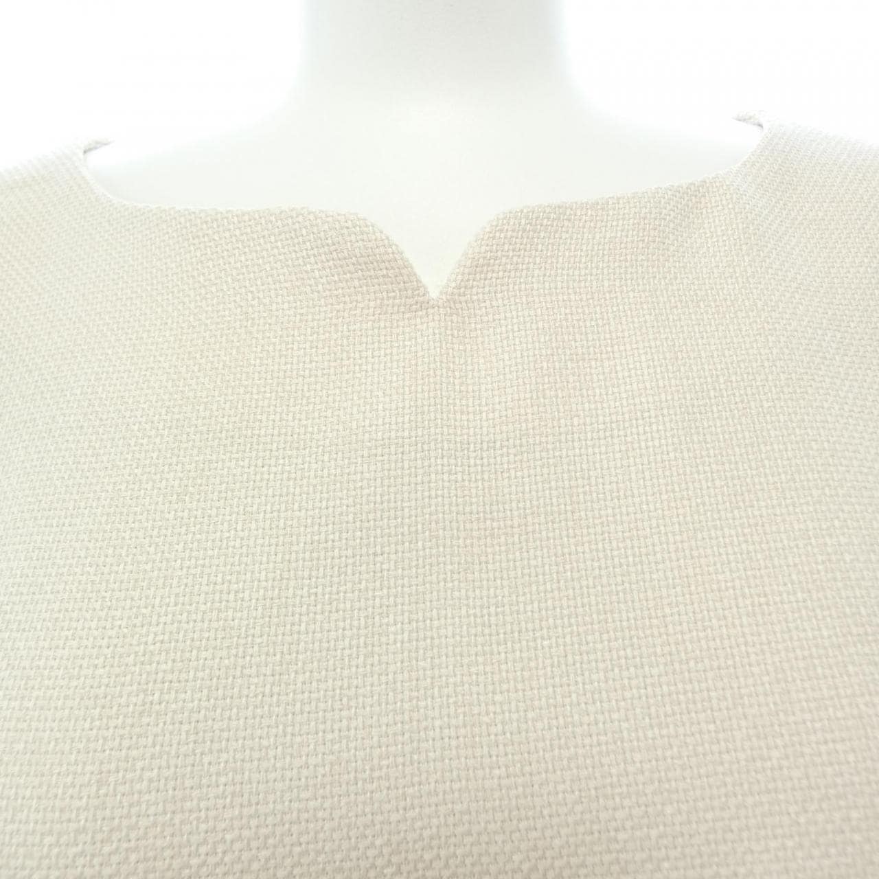 トゥービーシック TO BE CHIC トップス