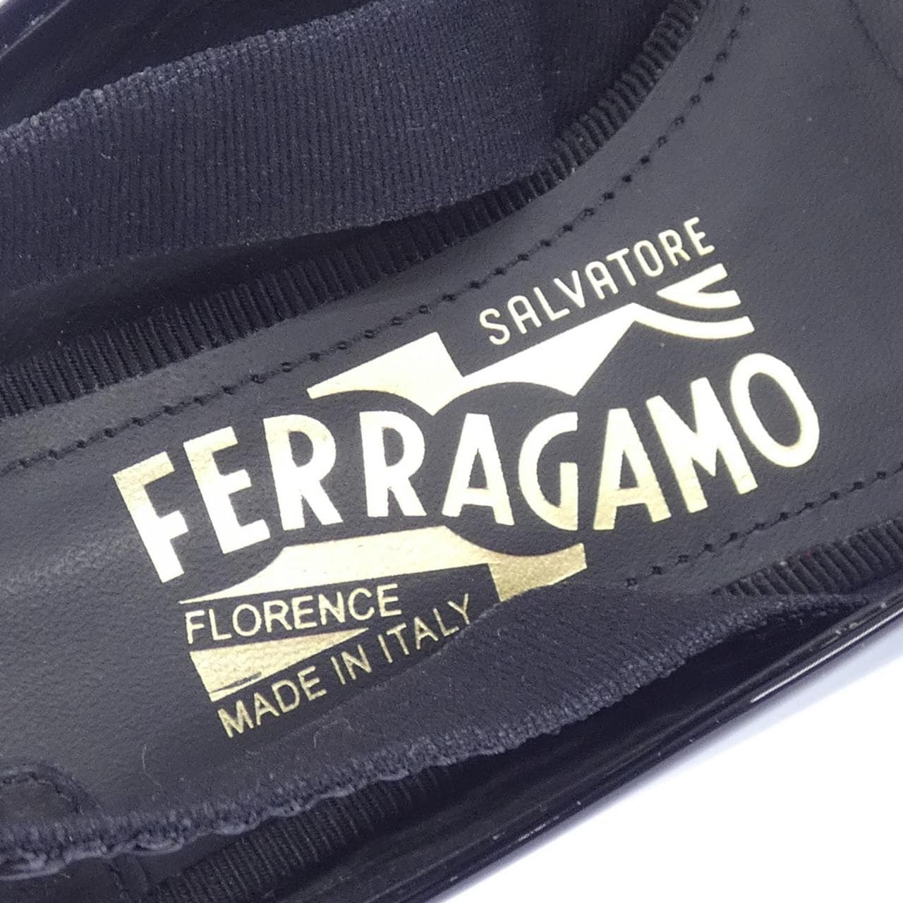 サルヴァトーレフェラガモ SALVATORE FERRAGAMO パンプス