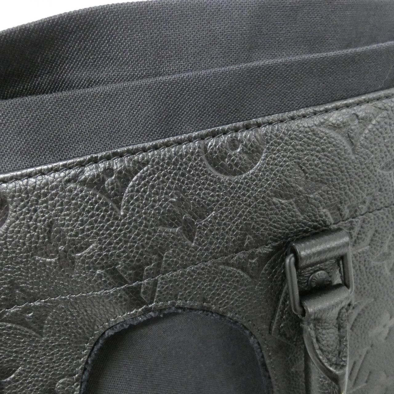 ルイヴィトン モノグラム アンプラント バッグ ウィズ ホールズ MM M58661 バッグ