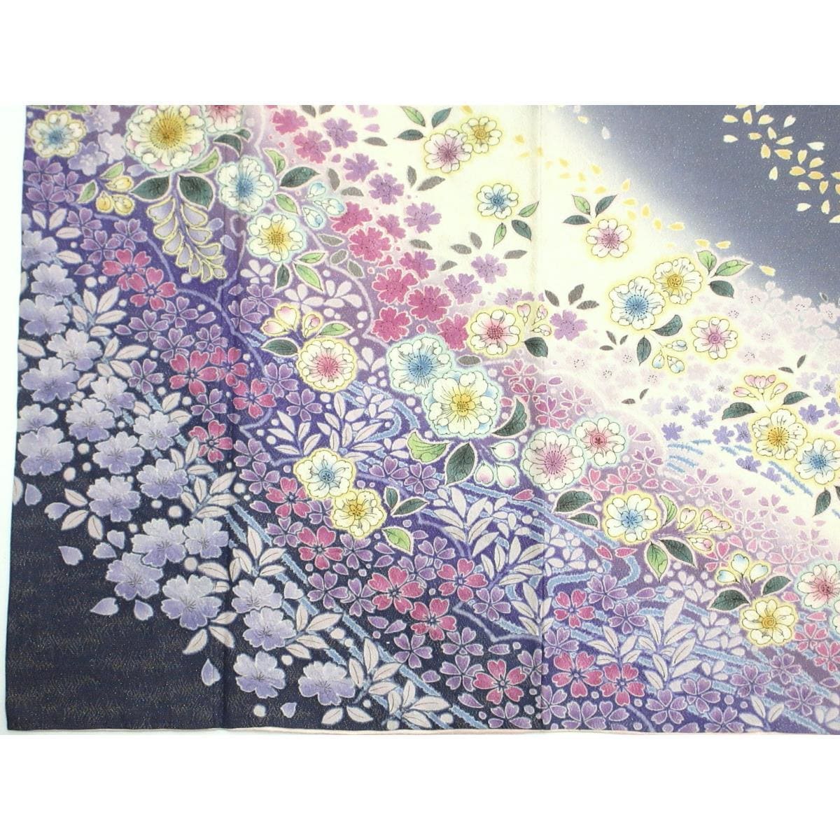 振袖　友禅加工絞り入