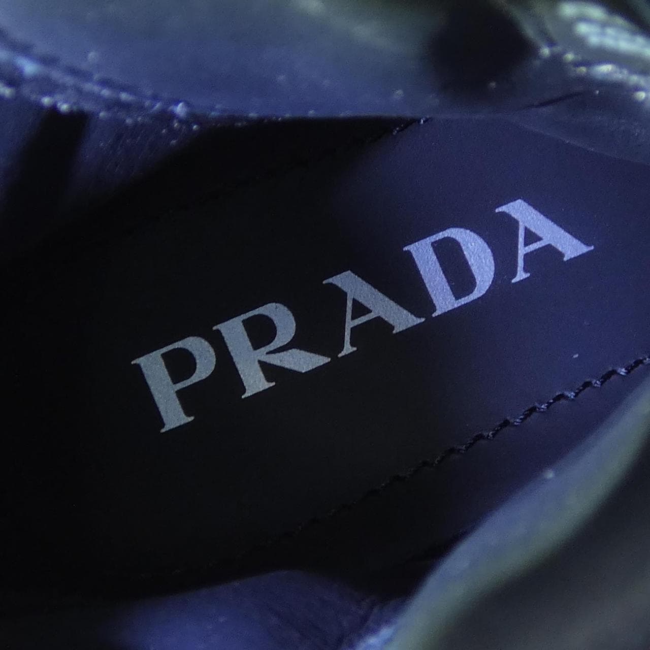 プラダ PRADA モノリス トライアングルロゴ 1T255M ブーツ