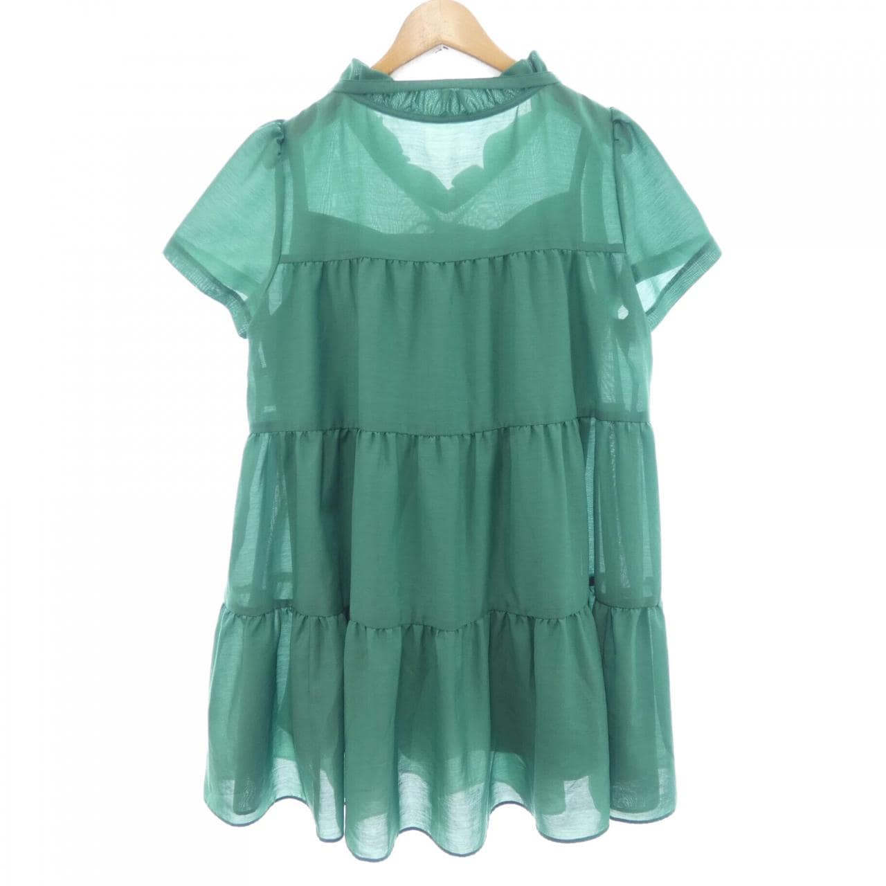 トゥービーシック TO BE CHIC トップス