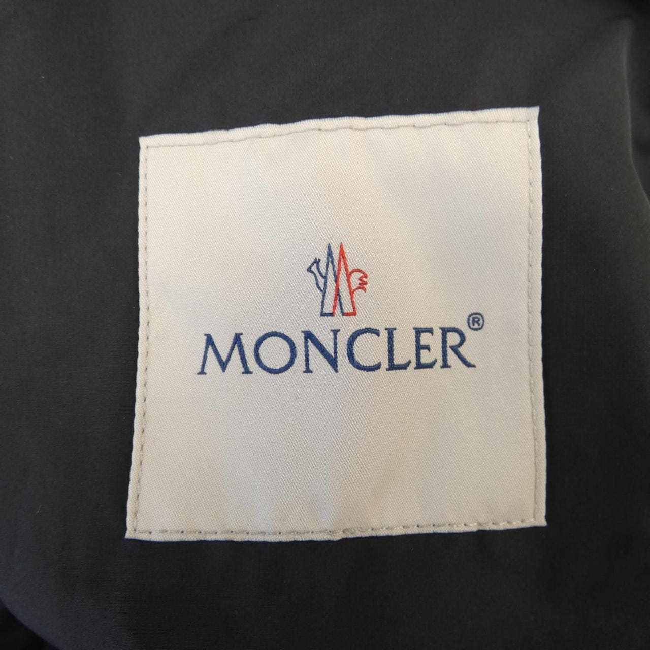 MONCLER蒙克勒·布盧森