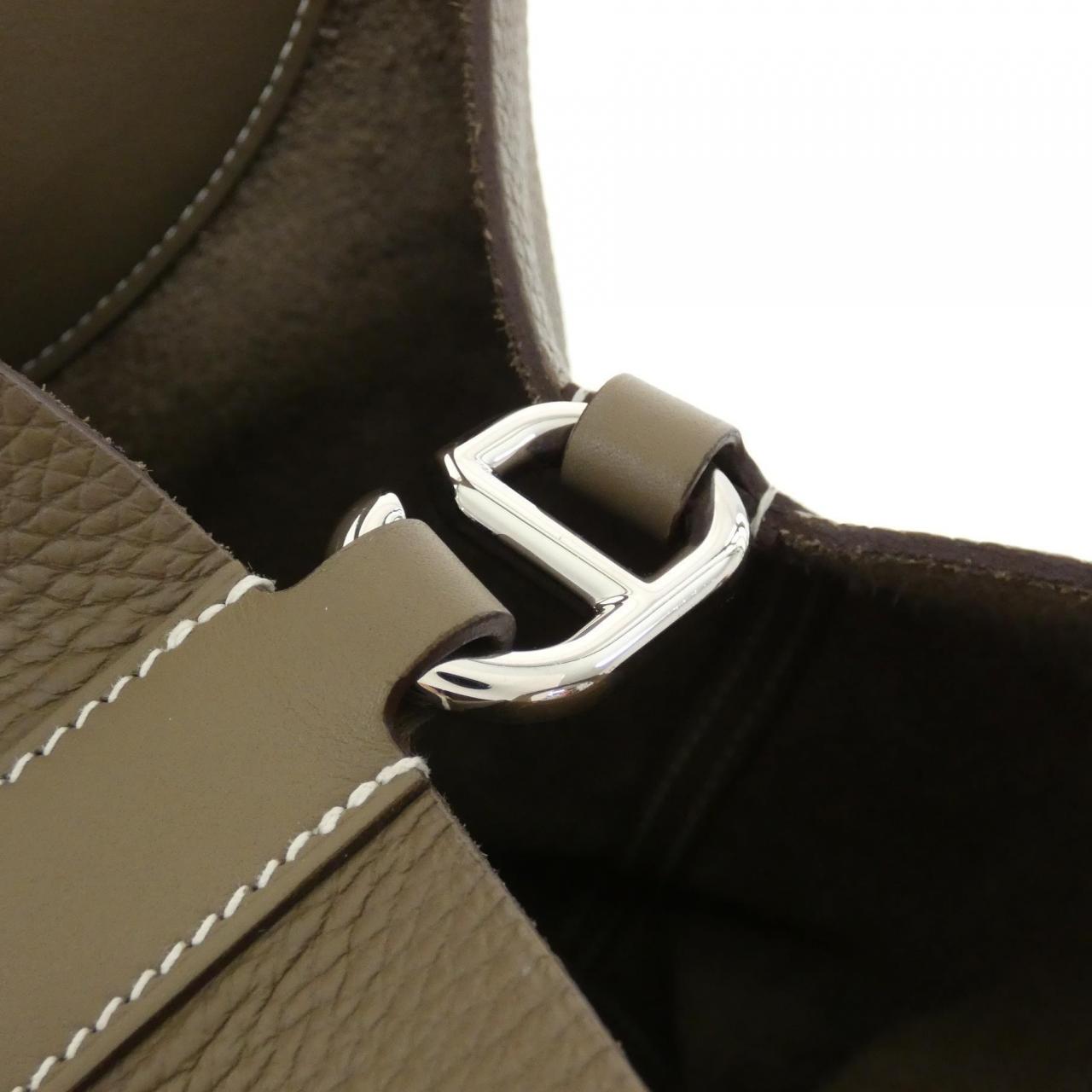 エルメス イン ザ ループ 23cm 084116CK バッグ