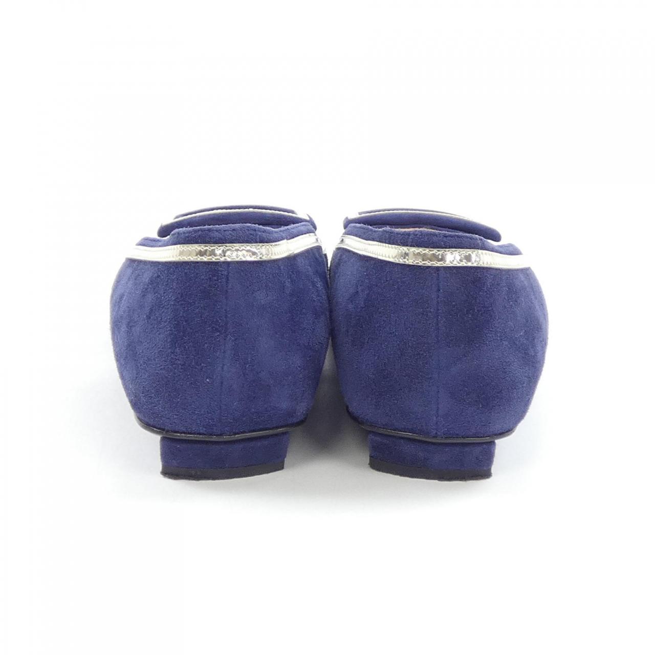 ロジェヴィヴィエ ROGER VIVIER パンプス