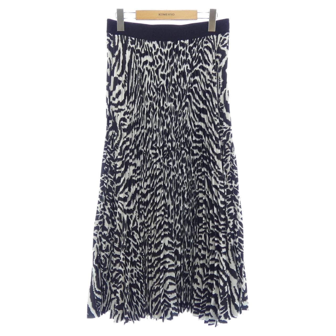 カールラガーフェルド Karl Lagerfeld スカート