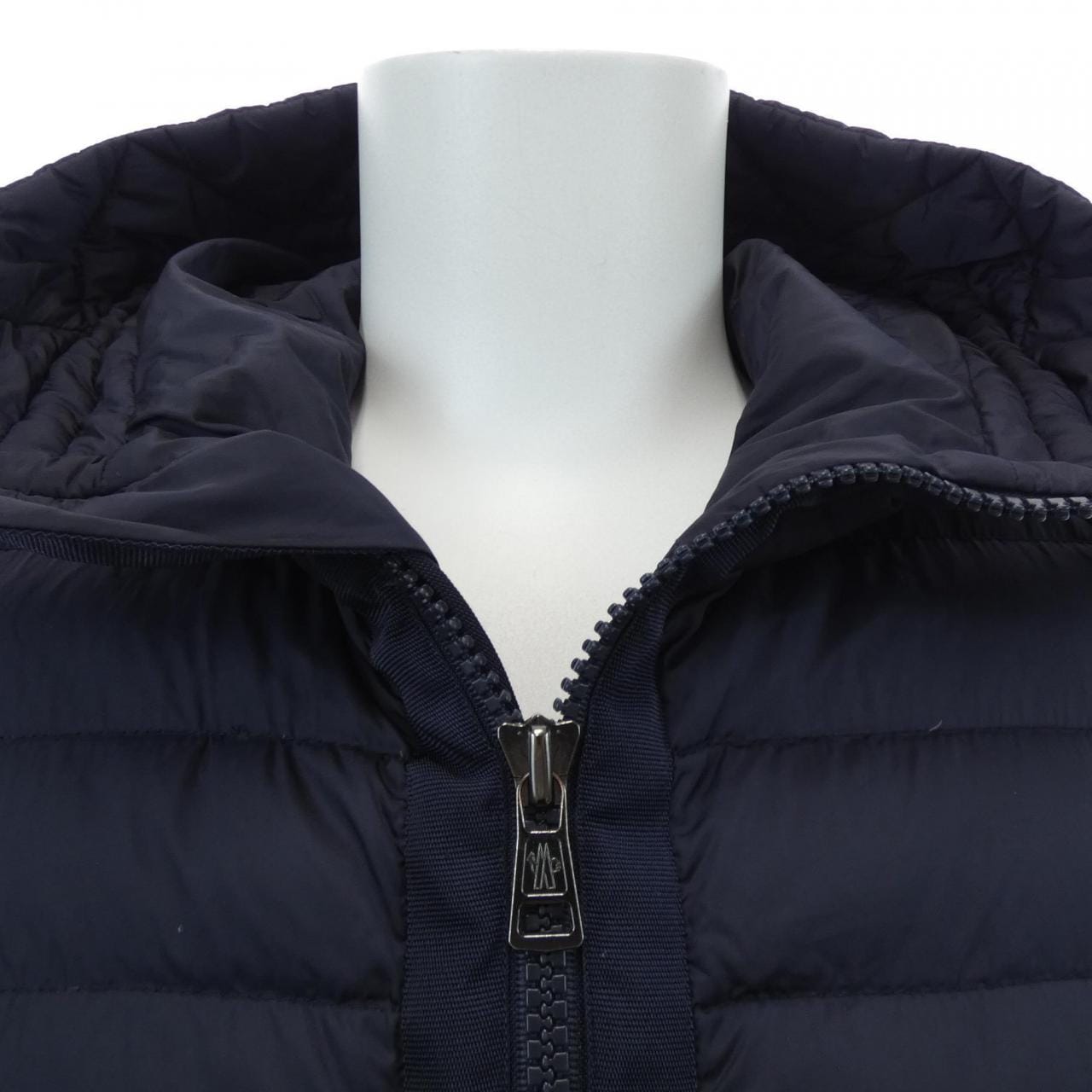 モンクレール MONCLER 20919402800 ダウンジャケット