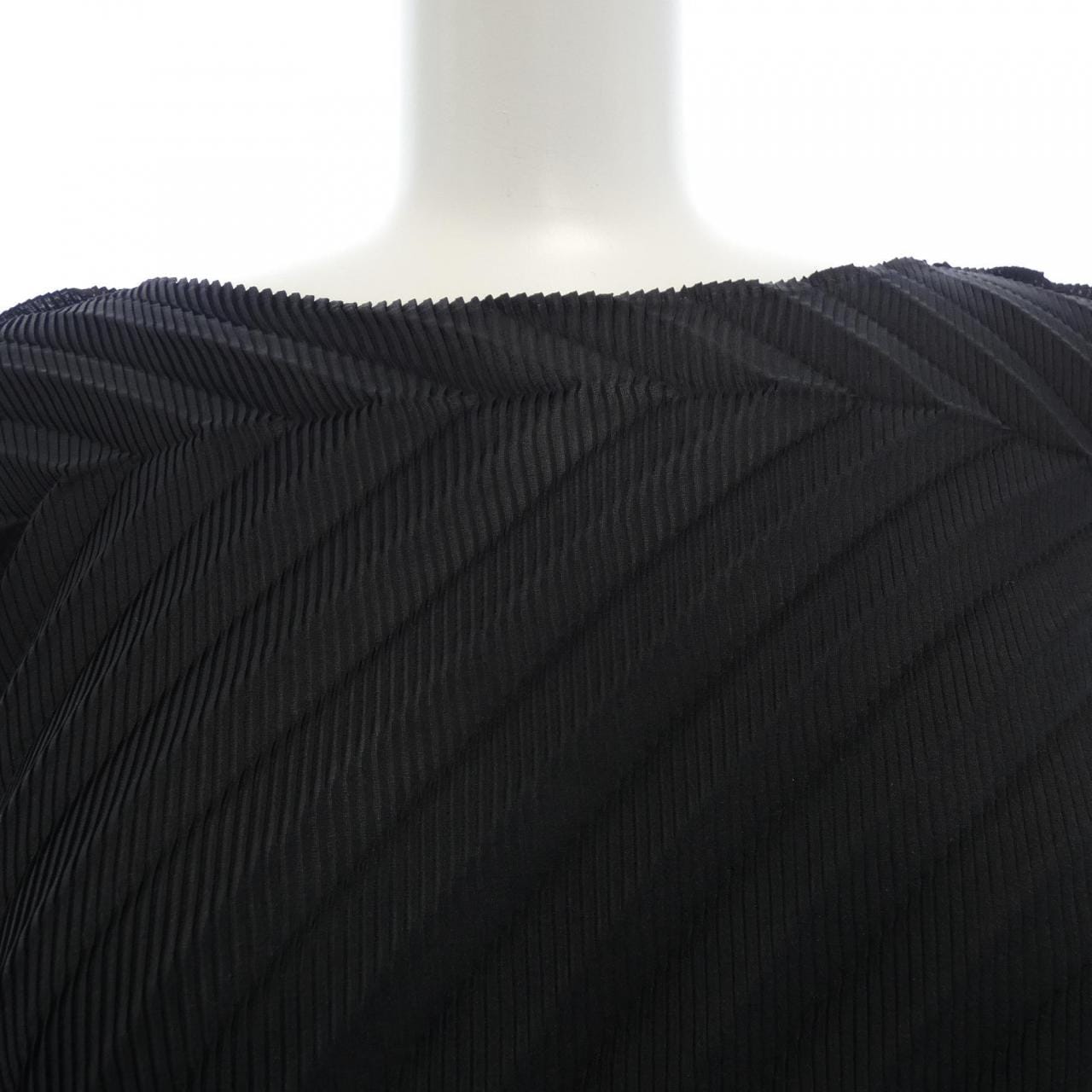 ミーイッセイミヤケ me ISSEY MIYAKE MI53FK482 トップス