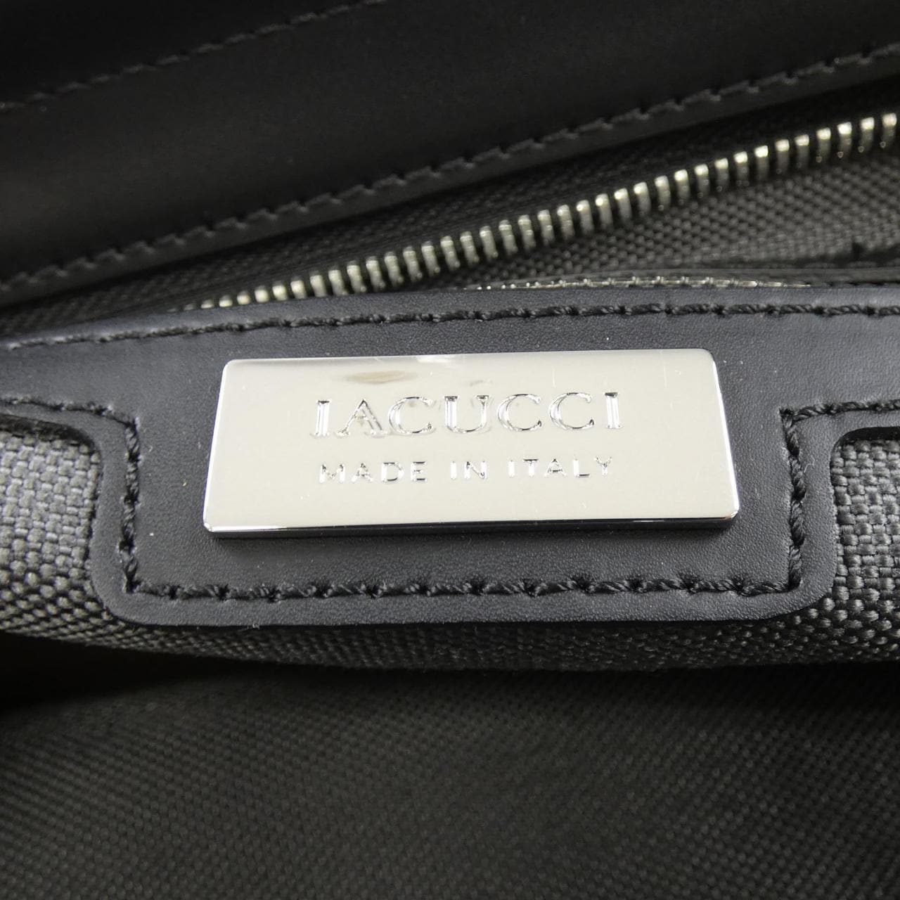 イアクッチ IACUCCI BAG