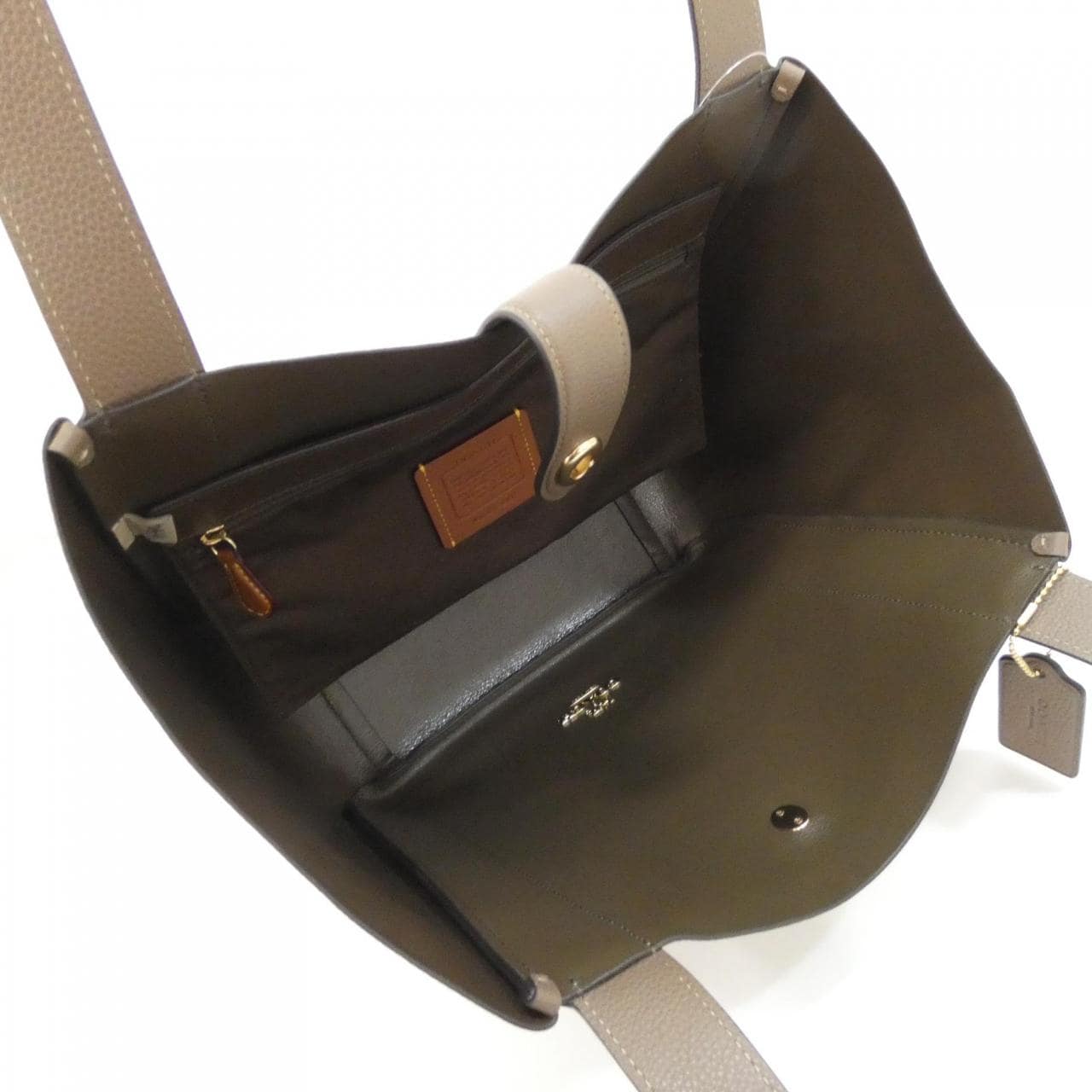 【新品】コーチ CAL17 バッグ