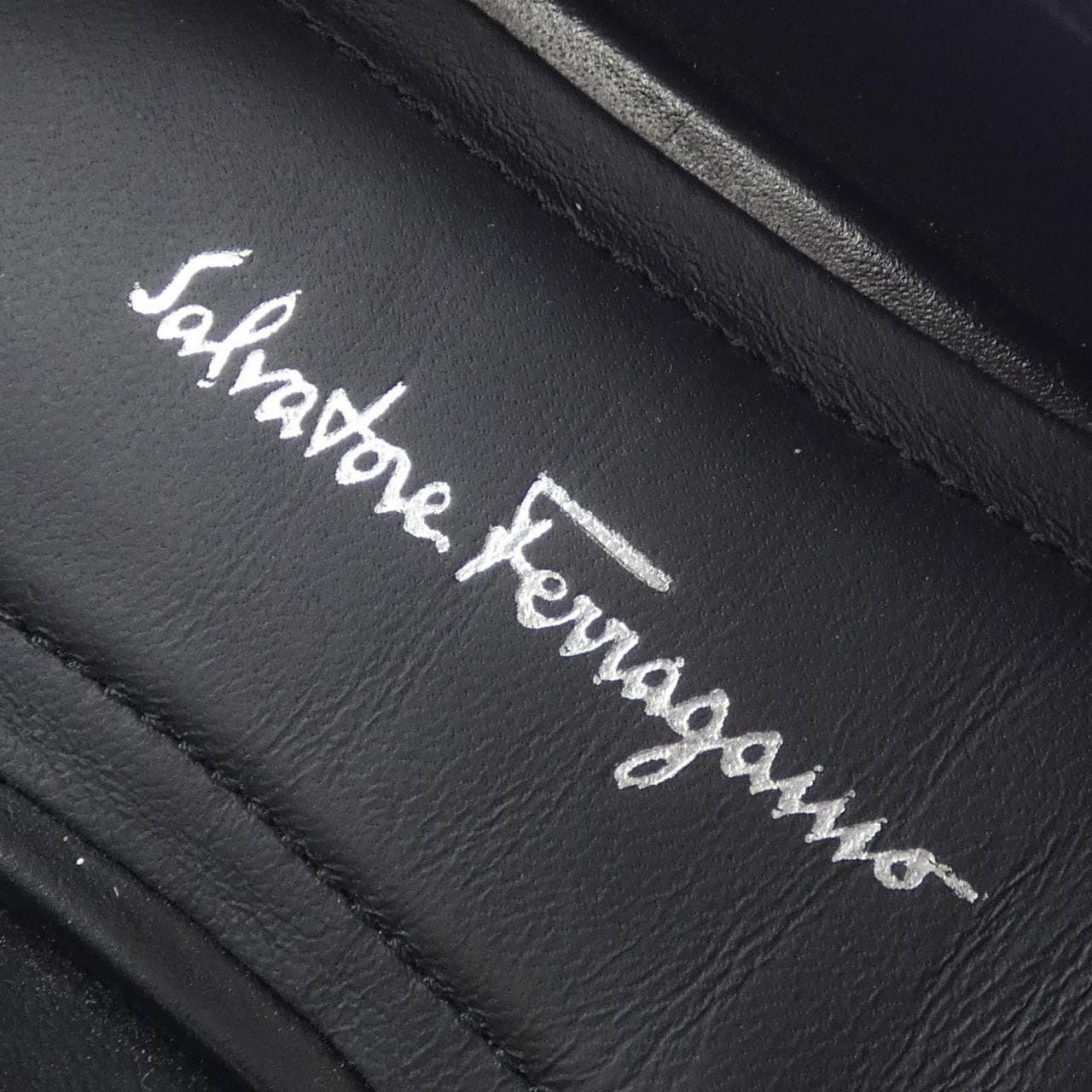 サルヴァトーレフェラガモ SALVATORE FERRAGAMO シューズ