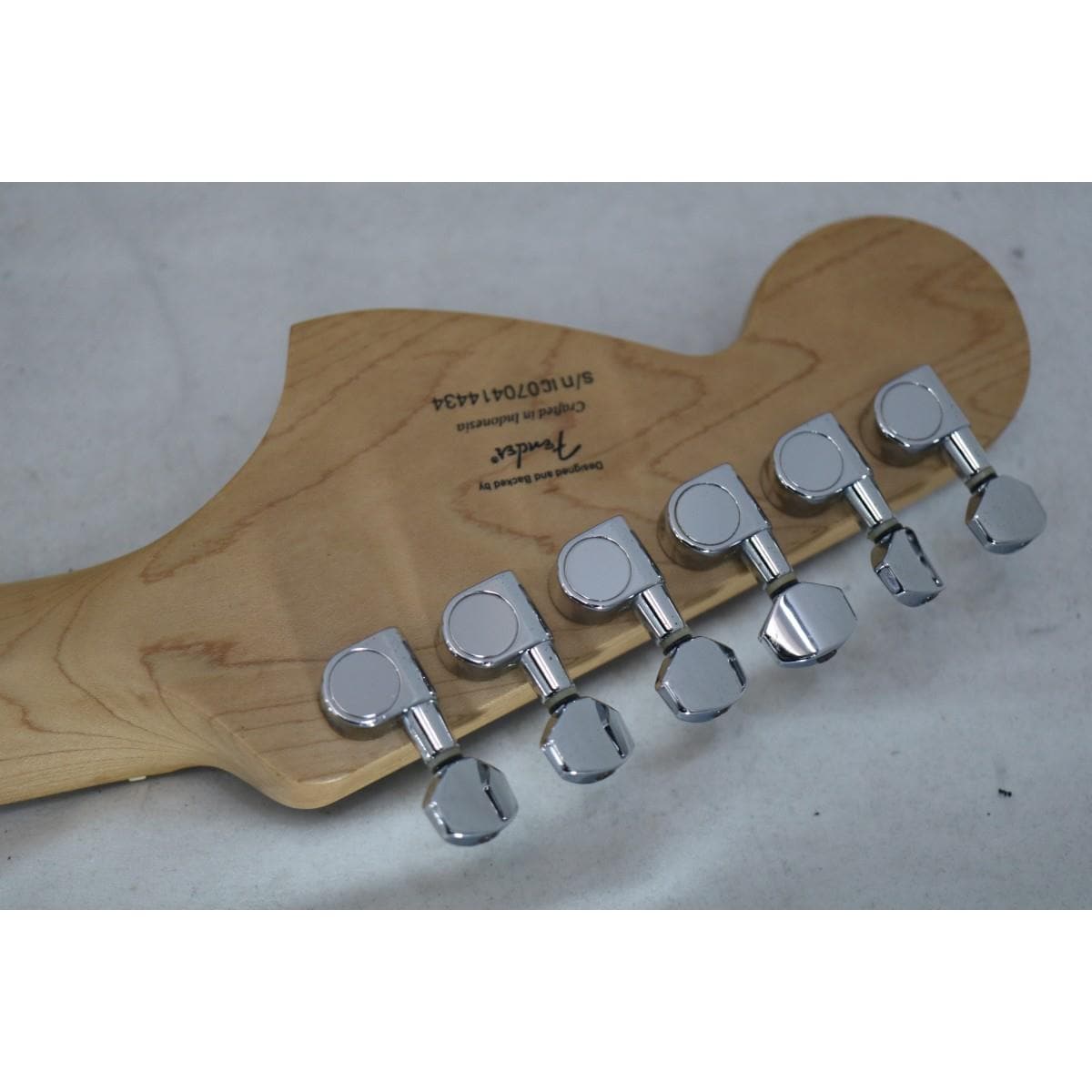 ＳＱＵＩＥＲ　　ＤＥＲＩＣＫ　ＷＨＩＢＬＥＹ　ＴＥＬＥＣＡＳＴＥＲ