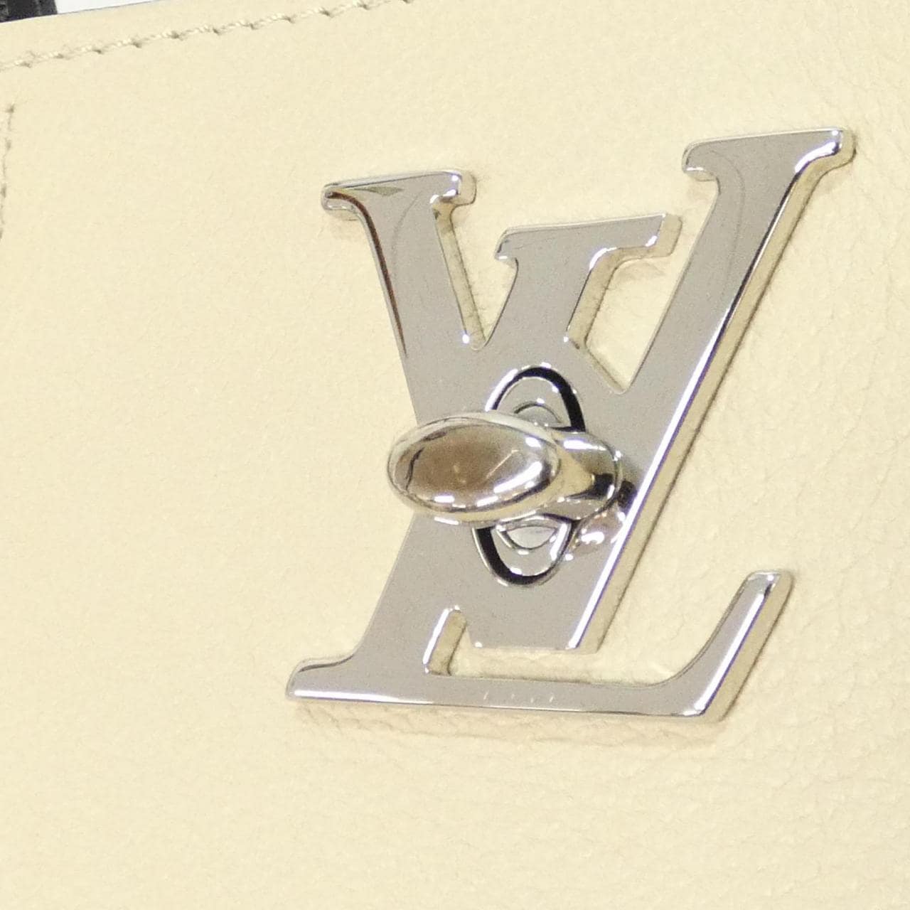 ルイヴィトン ロックミー カバ M42289 バッグ