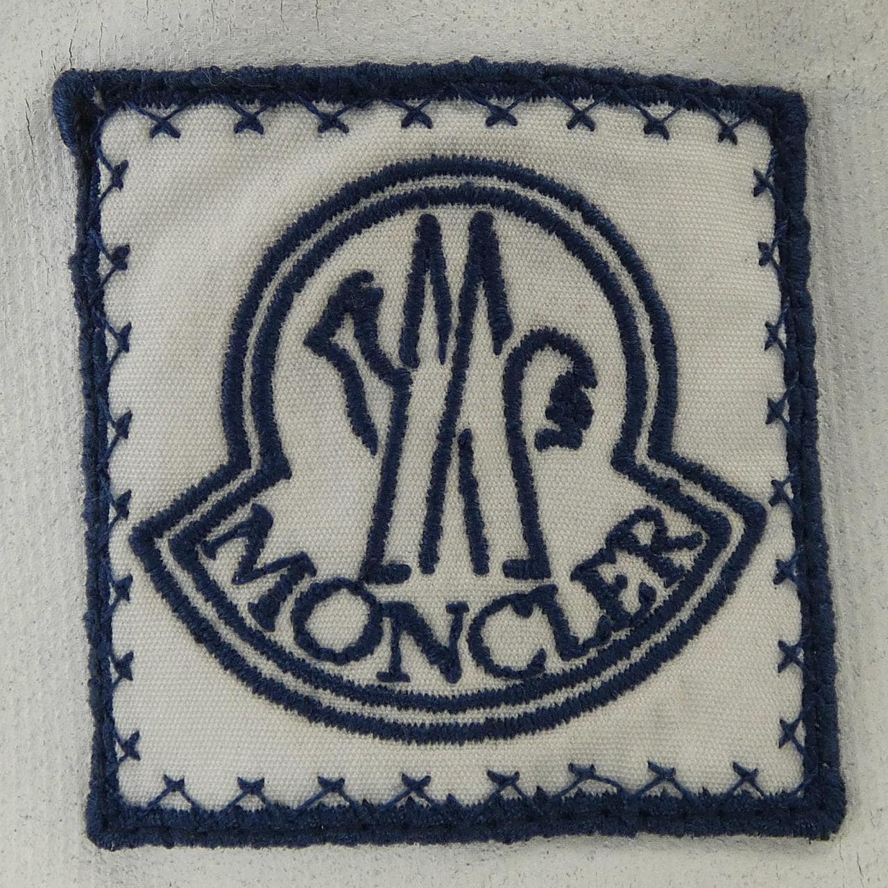 モンクレールガムブルー MONCLER GAMMEBLEU C13918410550 ジャケット