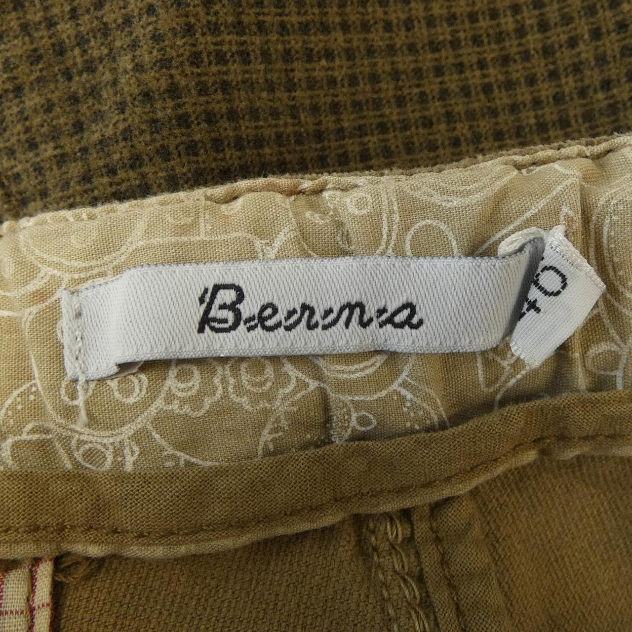 BERNA パンツ
