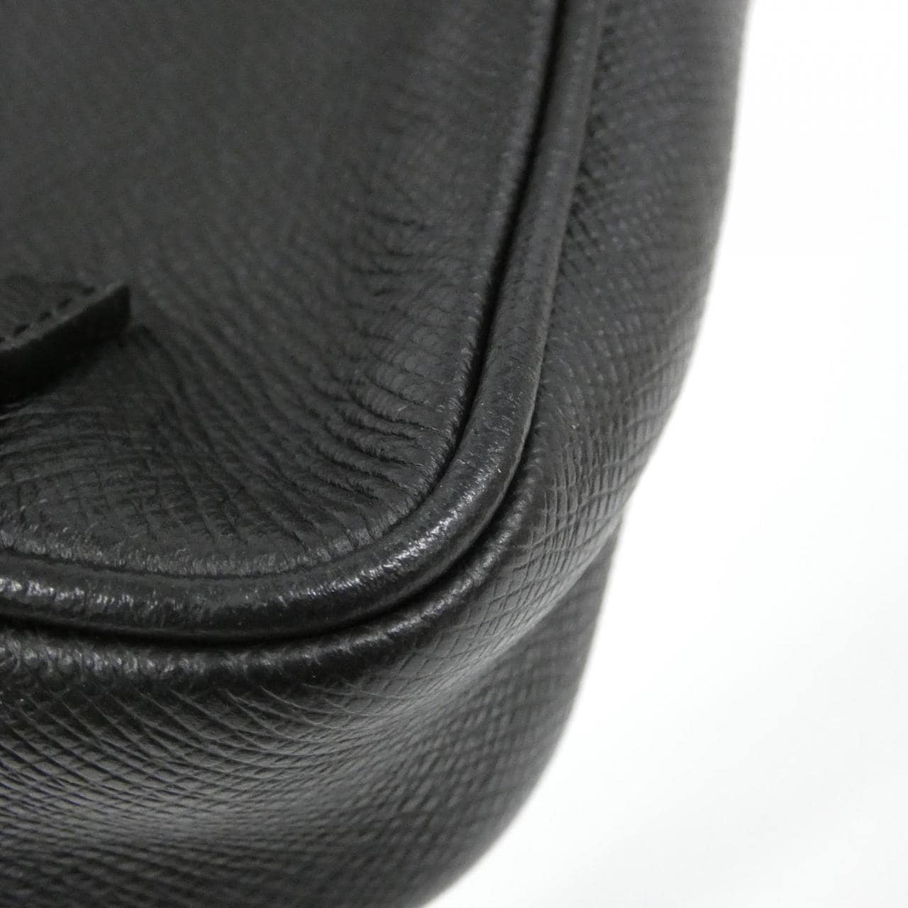 ルイヴィトン タイガ バムバッグ アウトドア M33438 ショルダーバッグ