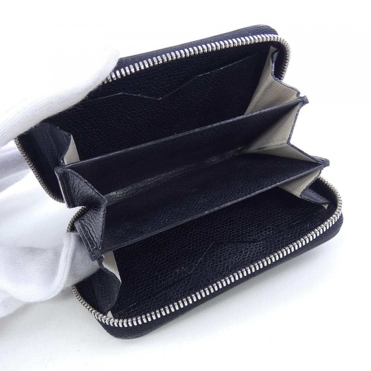 ヴァレクストラ VALEXTRA ジップアラウンドカードフォルダ SGZA0010028LRLCC99 CARD CASE