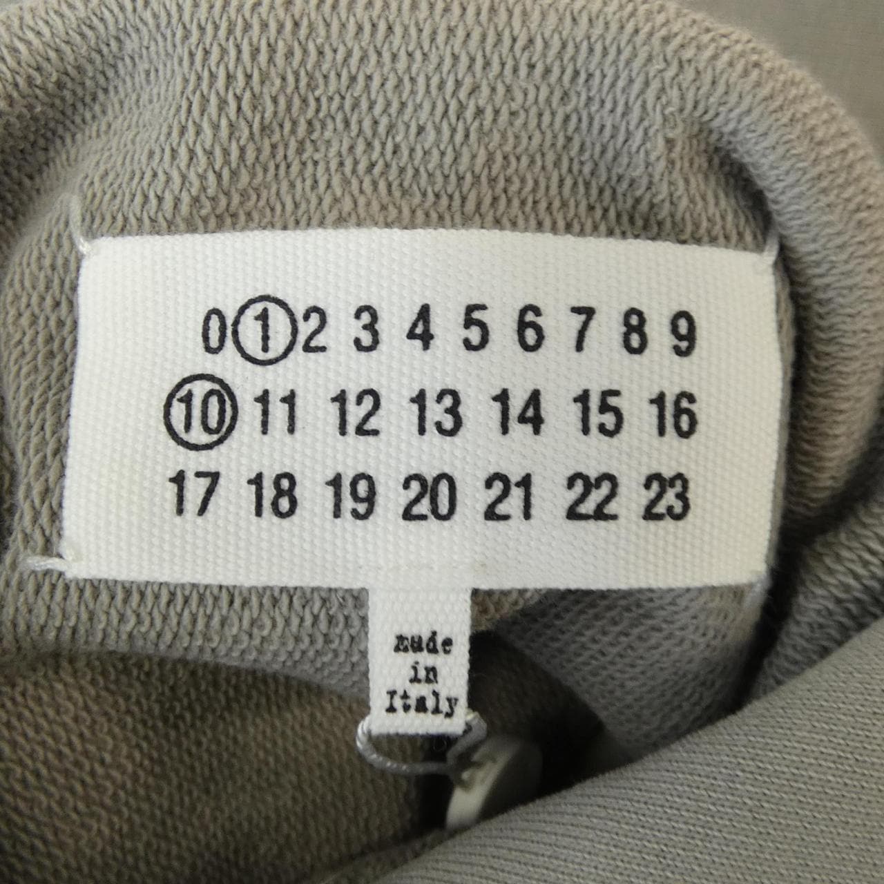 メゾンマルジェラ Maison Margiela S51GU0139 パーカー