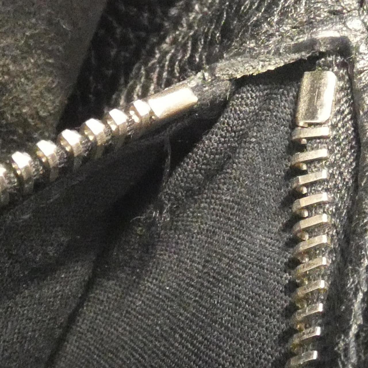 フェンディ ピーカブー フィット ミニ 7VA422 74D バッグ