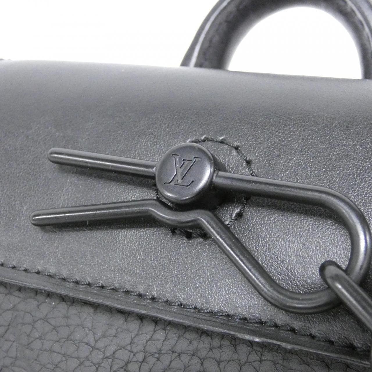 ルイヴィトン トリヨン モノグラム ナノ スチーマー M82772 ショルダーバッグ