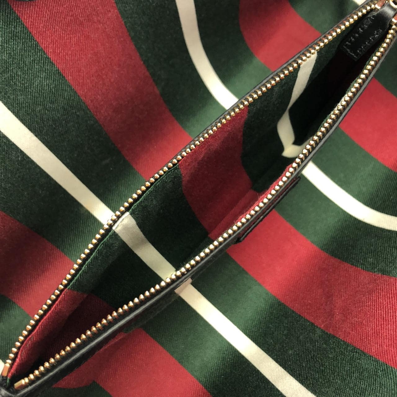 グッチ GG EMBLEM 815214 FAD6L バッグ