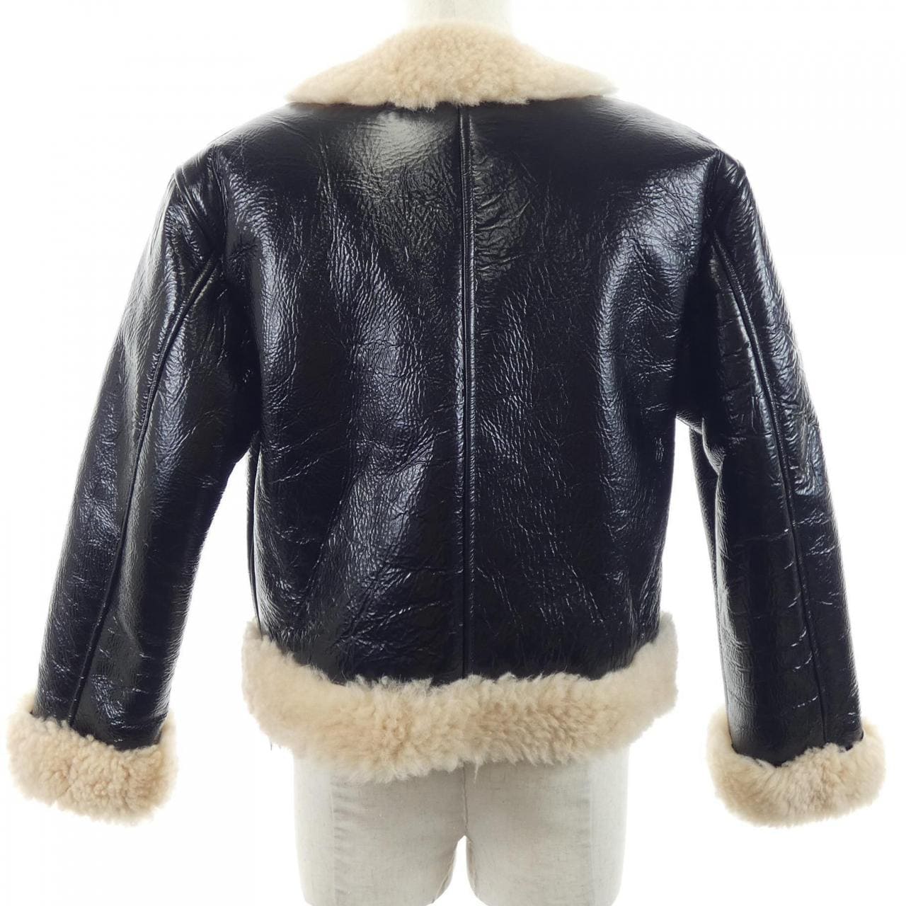 グッチ GUCCI 766564 XSAE5 ムートンジャケット