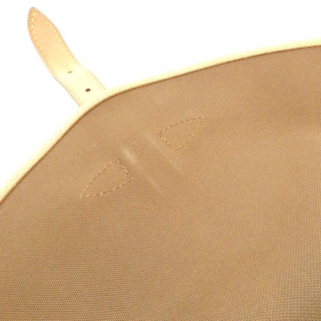 ルイヴィトン モノグラム ソミュール 30cm M42256 ショルダーバッグ