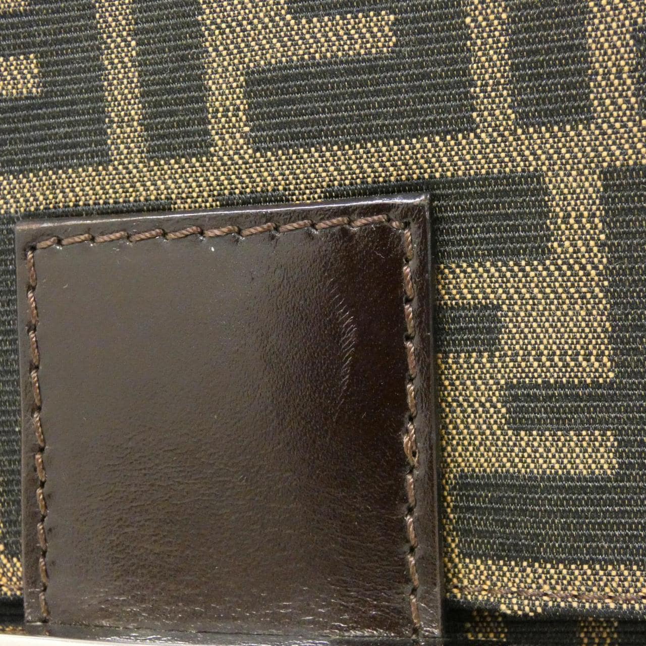 【ヴィンテージ】フェンディ マンマ バゲット 26325 ショルダーバッグ