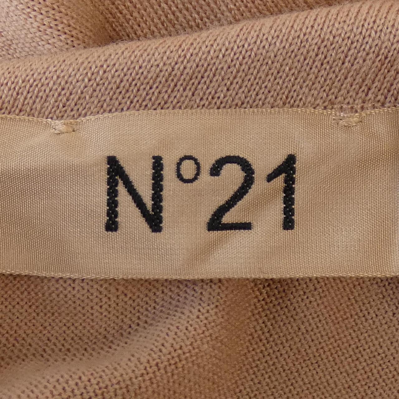 ヌメロヴェントゥーノ N°21 トップス