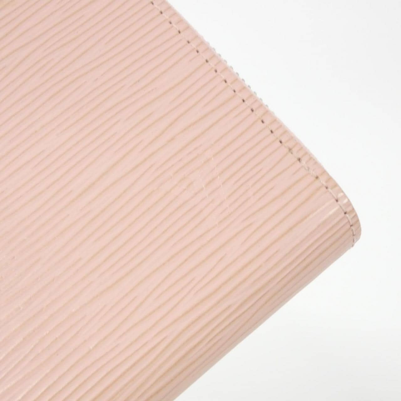 ルイヴィトン エピ ジッピー ウォレット M61863 財布