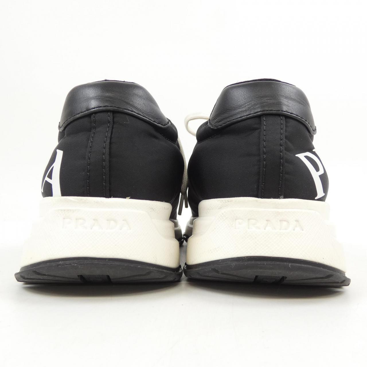 プラダ PRADA スニーカー
