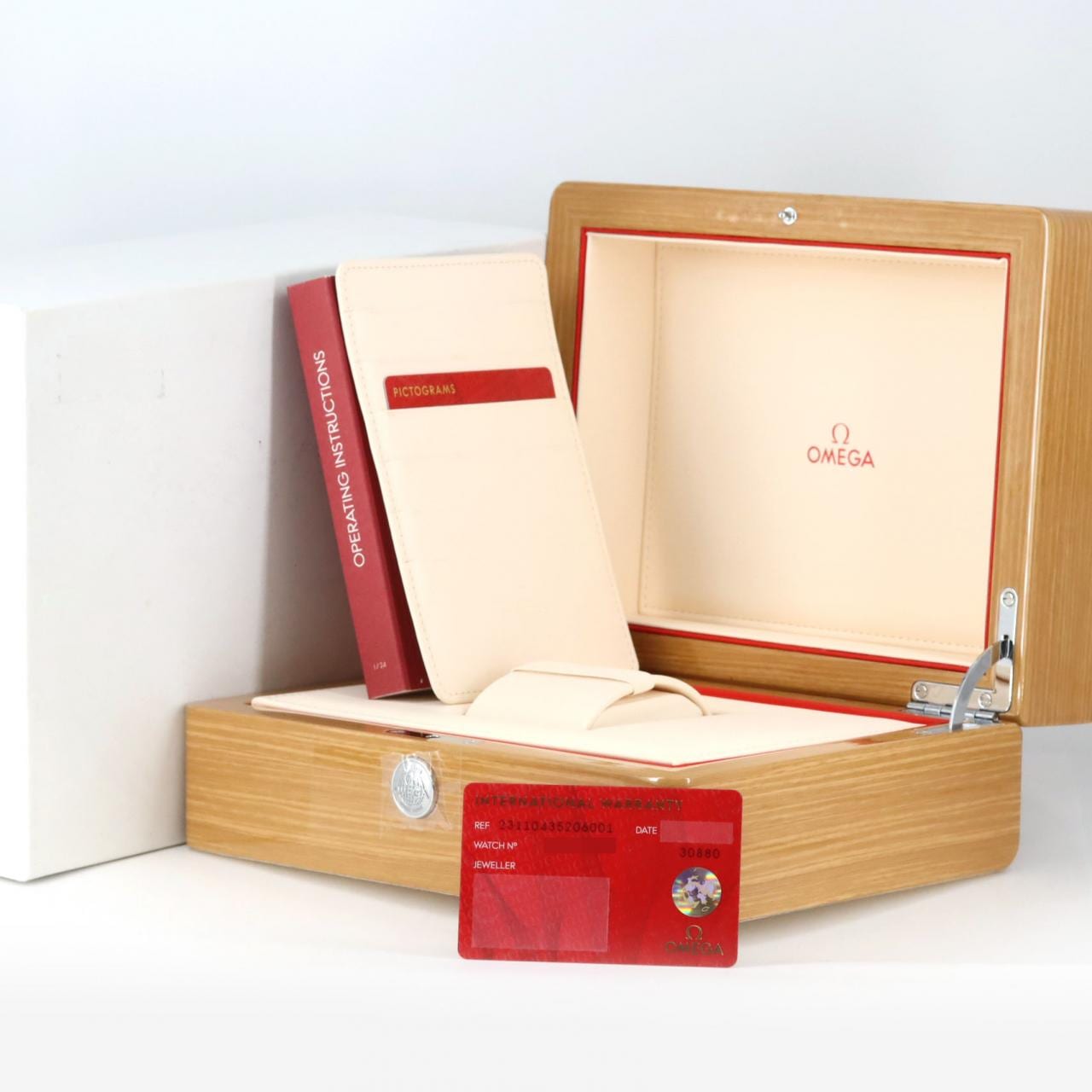 オメガ シーマスターアクアテラクロノグラフGMT 231.10.43.52.06.001 SS 自動巻