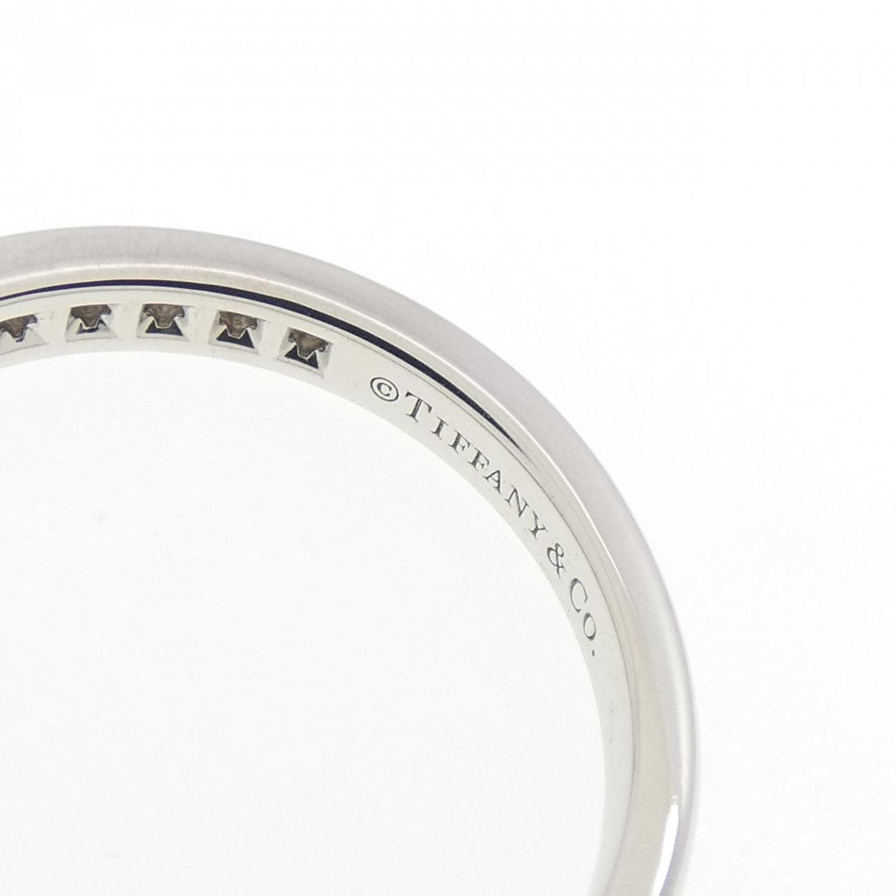 ティファニー ハーフサークル チャネルセッティング リング