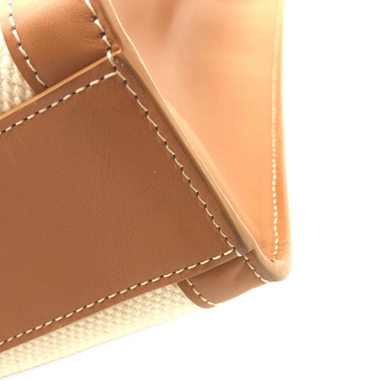 セリーヌ スモール バーティカル セリーヌ カバ 192082BNZ バッグ