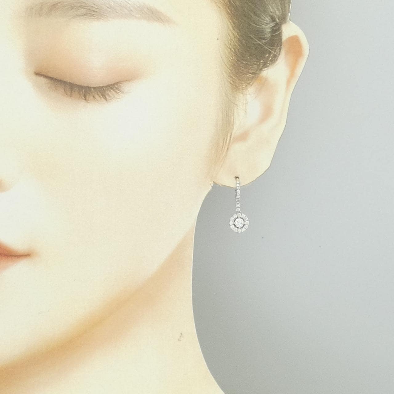 フォーエバー　マーク センター･オブ･マイ･ユニバース パヴェドロップ ピアス 0.43CT 片耳