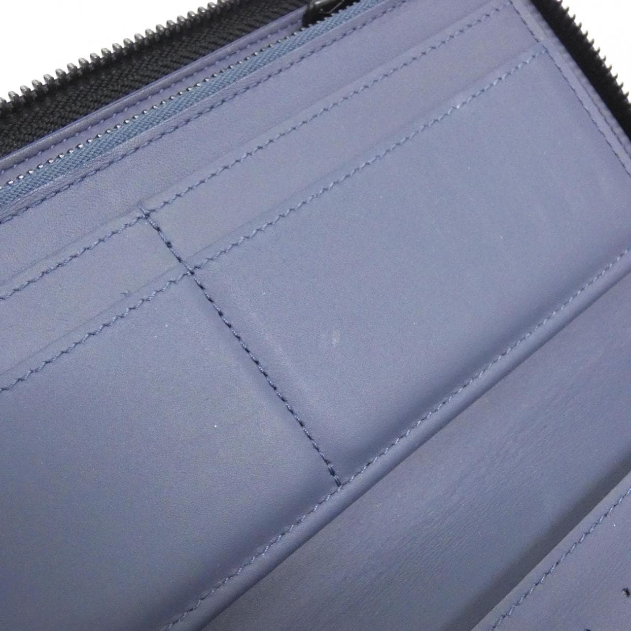 ルイヴィトン モノグラム シャドウ ジッピー ウォレット ヴェルティカル M82322 財布