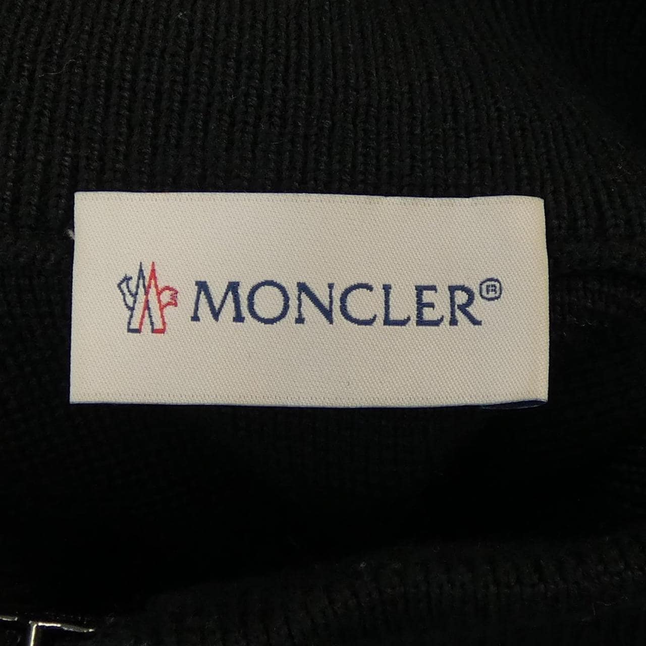 モンクレール MONCLER ダウンジャケット