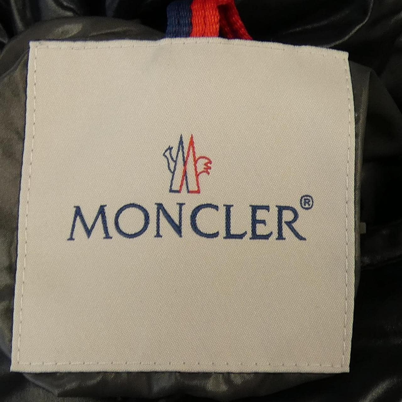 モンクレール MONCLER ダウンジャケット