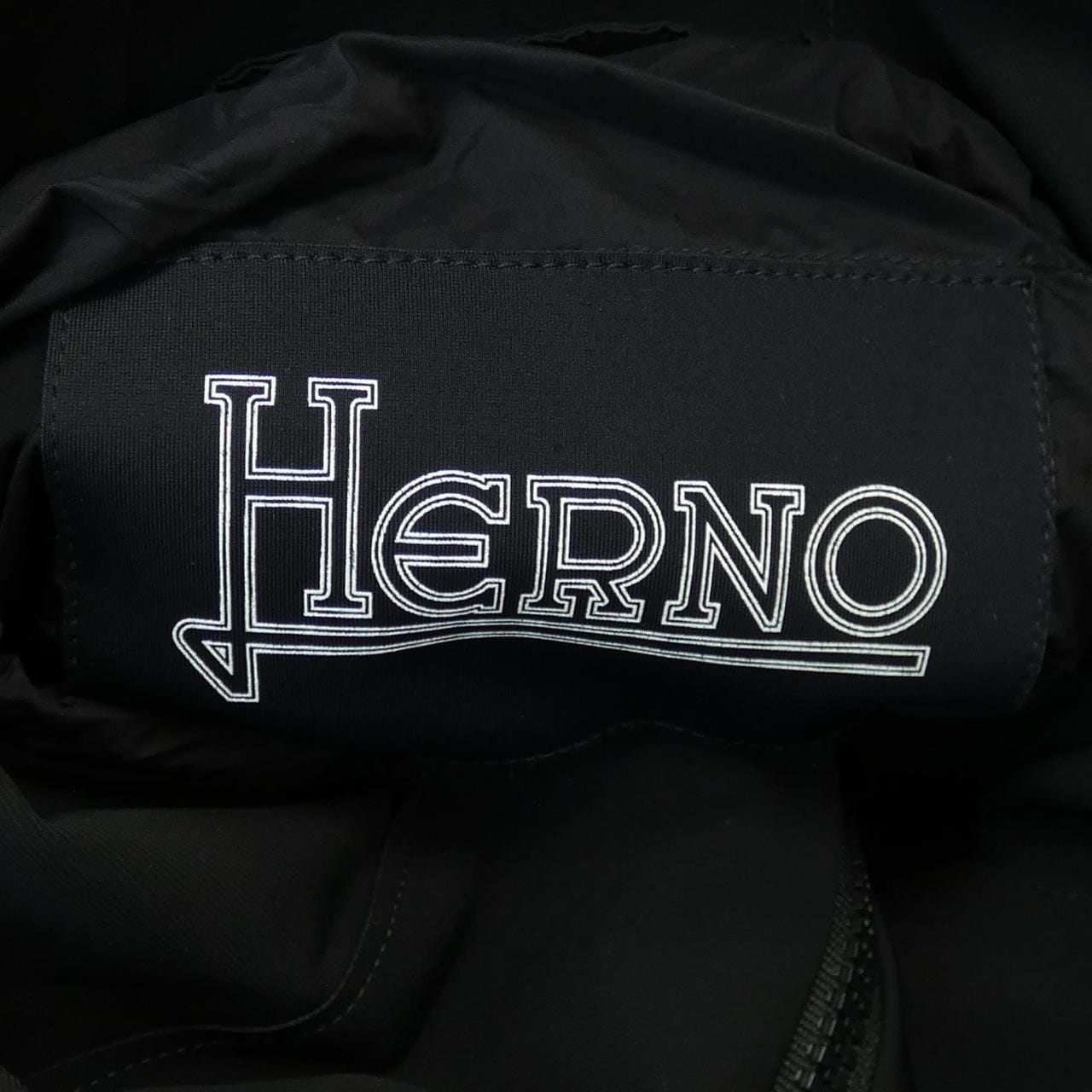ヘルノ Herno ダウンジャケット
