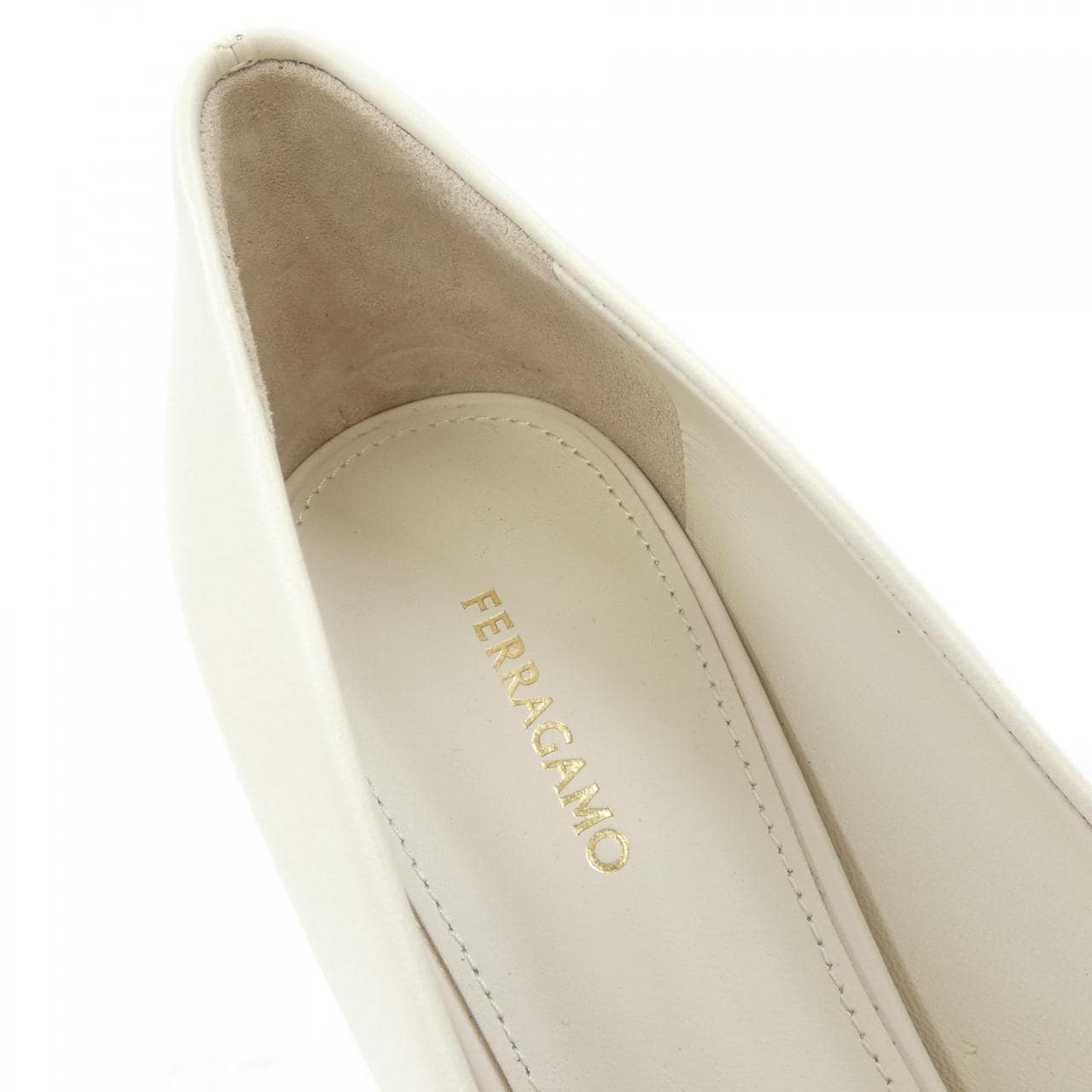 フェラガモ FERRAGAMO パンプス