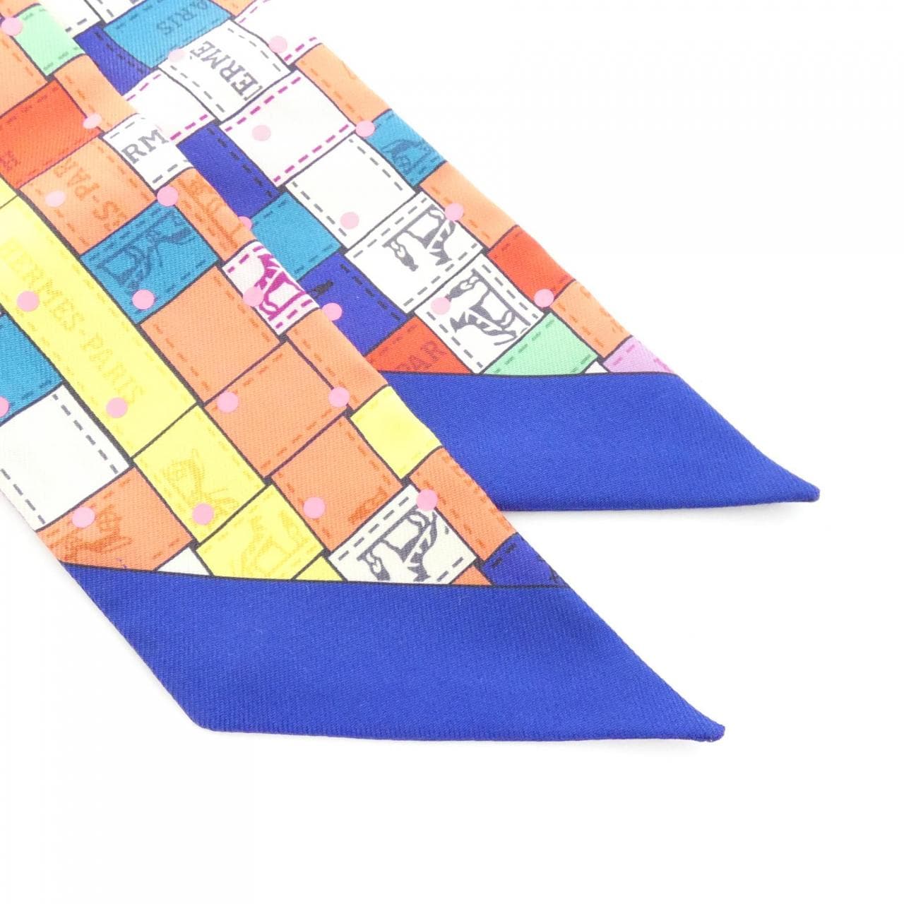 エルメス TWILLT PLUMETIS 068083S スカーフ