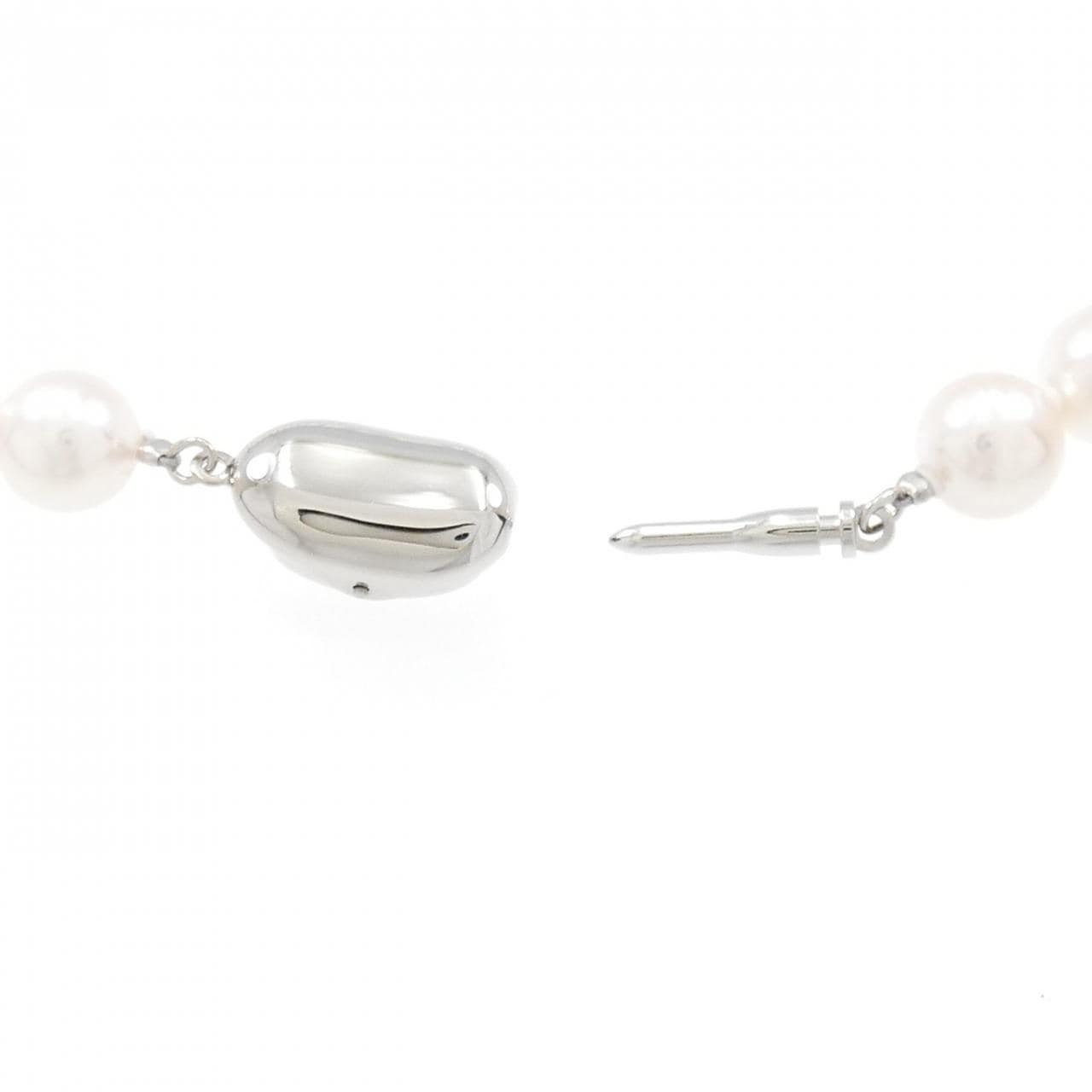 [BRAND NEW] Silver Clasp Akoya Pearl Necklace 8-8.5mm