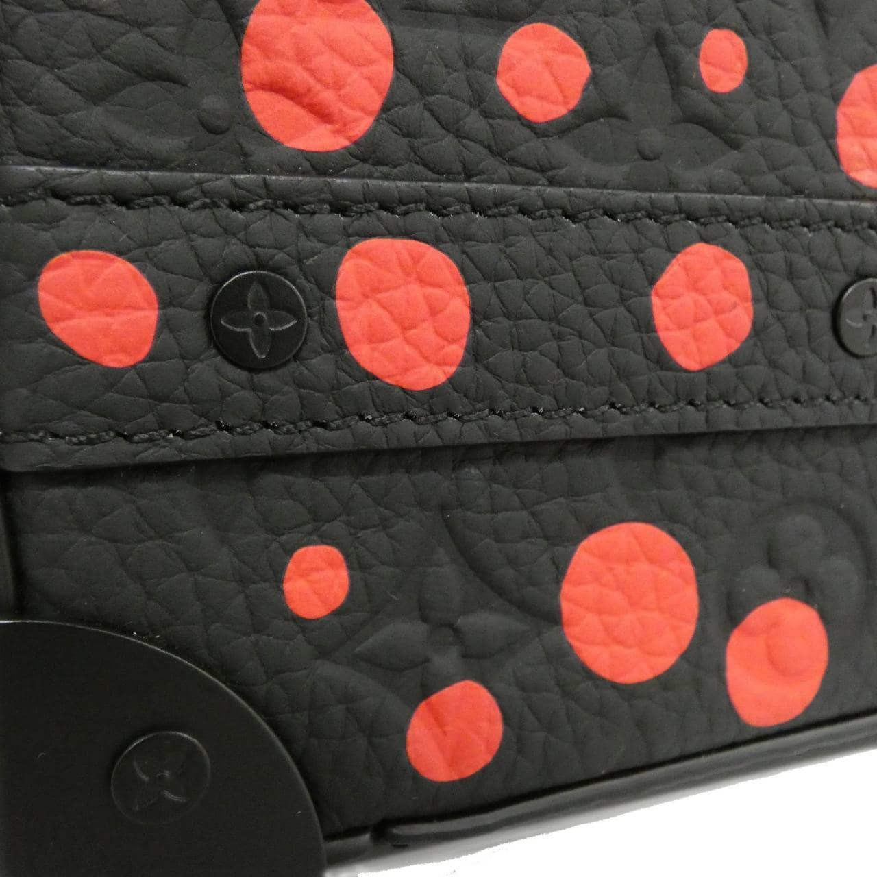 ルイヴィトン トリヨン モノグラム(LV X YK) ハンドル ソフトトランク M21677 ショルダーバッグ